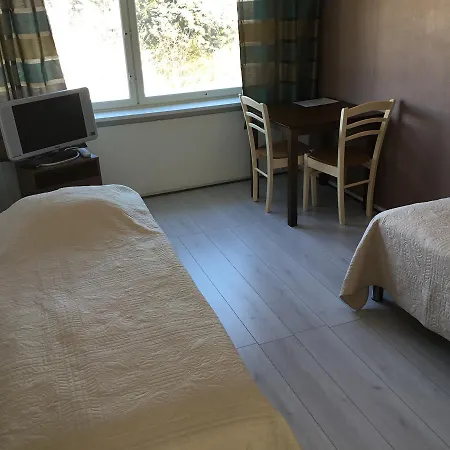 Hotel Leo